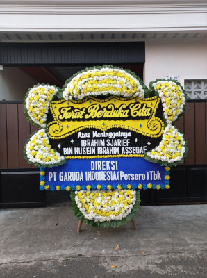 Papan Bunga Duka di Babakan Surabaya